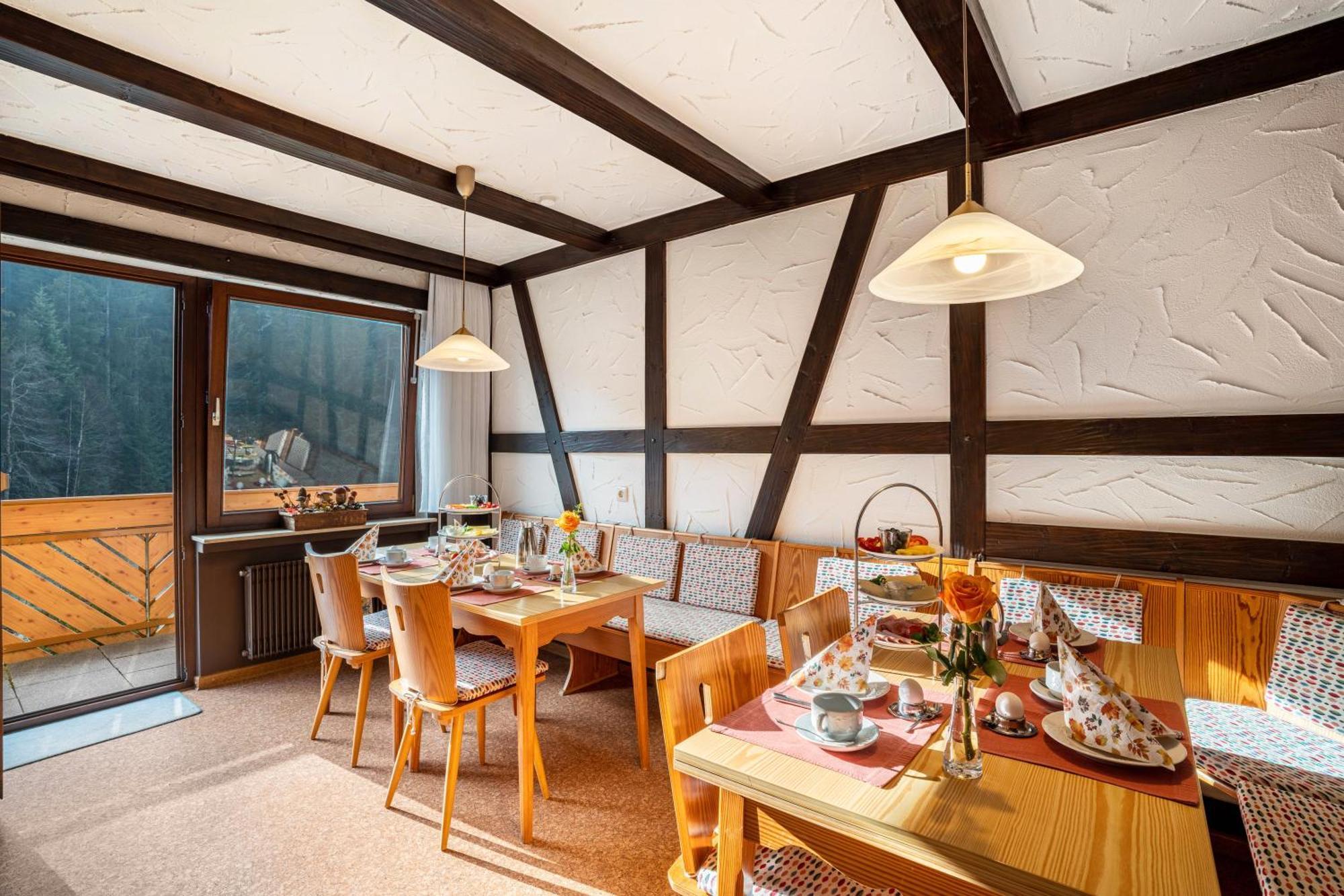 Haus am Kaltenbach Enzklösterle Exterior foto